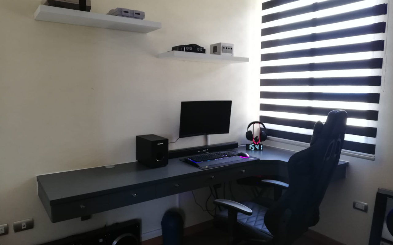 Escritorio flotante