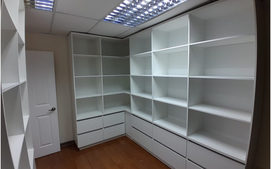 Estante white